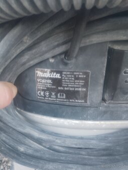 Stavebný vysávač Makita - 3