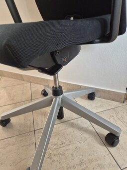 Kancelárska stolička - 3