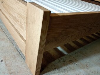 Masívna dubová posteľ 160 × 200 cm - 3