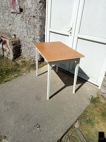 Stôl - 3