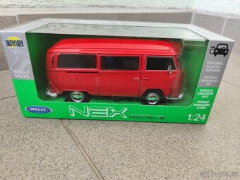 KOVOVÝ MODEL ( OTVÁRATEĽNÉ DVERE A KUFOR ) - VOLKSWAGEN BUS - 3