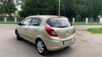 Opel Corsa D 1.2 benzín - 3