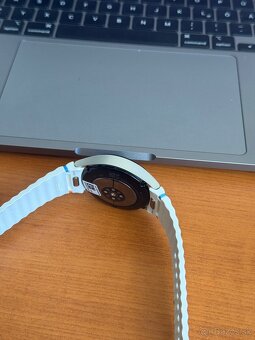 Samsung Galaxy Watch 7 40mm LTE GOLD - 3
