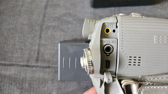 Kvalitná 3CCD digitálna kamera PANASONIC - 3
