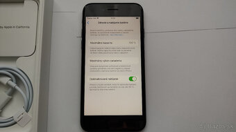 Apple iPhone SE 2022 64 GB, Midnight - 3