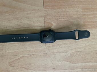 Apple Watch SE 2. generácie, 44 mm — výborný stav - 3