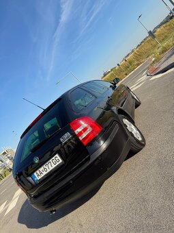 Škoda Octavia 2 1.9 TDi DSG 77kw - 3