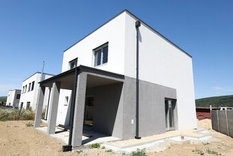 Na predaj novovostavba samostatného 4 izb. rod.domu . - 3