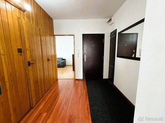 NA PREDAJ 3-izbový byt s 2 lodžiami - 3