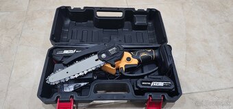 Predám batériovú / aku mini pílu - úplne nová, 2 x baterka - 3