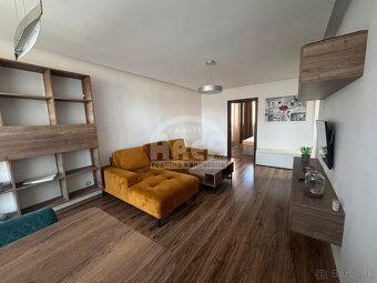 Na prenájom 4- izbový byt na sídlisku SNP v Michalovciach - 3