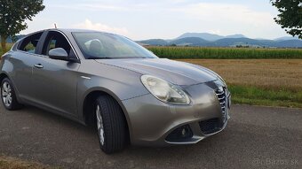 Predám Alfa Romeo Giulietta 1.6 JTD Distinctive - 3