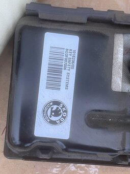 Škoda SuperB 2 Combi facelift 2014 airbag - 3