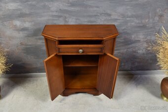 KOMODA - ZÁSUVKY- 1960 - 3