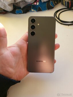 Samsung galaxy s24 - 3
