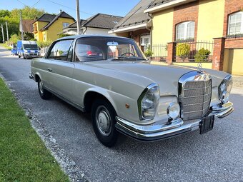 Mercedes Benz W111 - 3