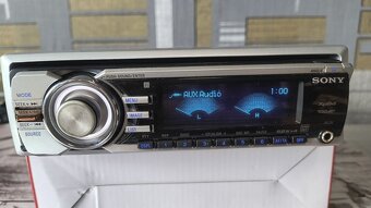 Sony cdx-gt710 - 3