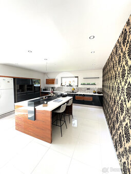 Exkluzívne iba u nás Reality KOMPLEX s.r.o. Vám ponúkana - 3