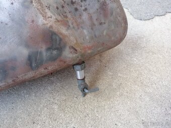 Predám nádrž na Jawa 23 Mustang - 3