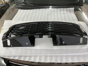 Predám prednú masku na Range Rover L405 - 3