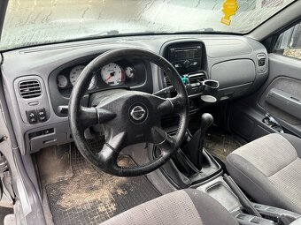 Predam Nissan vavara D22 - 3