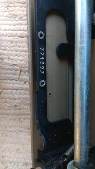 predám prenosný písací stroj Triumph Norm - béžový - 3