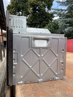 Predám elektrickú rúru Whirlpool - 3