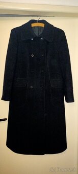 Čierny dámsky kabat - 3
