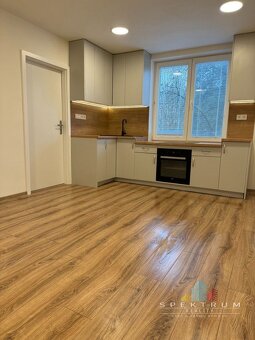SPEKTRUM REALITY- Na PREDAJ 3 -izbový byt, 57 m2, Handlová, - 3