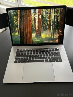 MacBook Pro 15" (2019) – Intel i7, 16 GB RAM, 250 GB SSD - 3