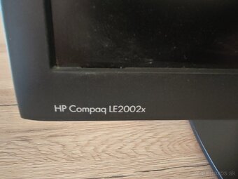 Predám monitor HP 20" 1600x900 - 3