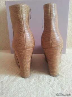 Nove topanky cizmy Reserved - 3