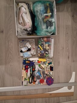 Látky a šijací stroj predám - 3