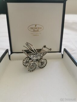 Strieborný kočiar, fotoaparát - 3