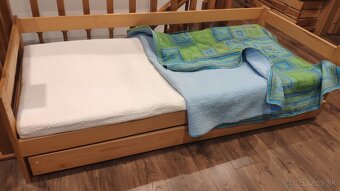 Skrátená postel - masív - 3