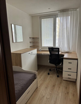 Na predaj 3 izbový byt , Hronská ulica, Košice -Západ - 3