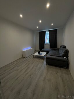 priestranný dvojizbový byt v centre Ružomberka - 3