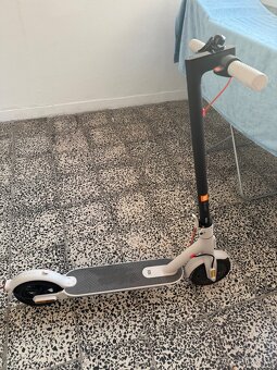 Predám elektricku kolobežku XIAOMI - 3