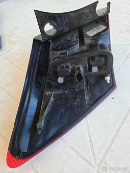 Predám pravé zadné svetlo - 3