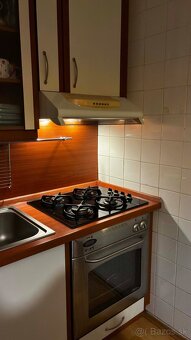 Kuchynská linka - 3