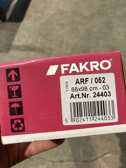 Fakro roleta zatemnujuca ARF I 052 66x98cm nová - 3
