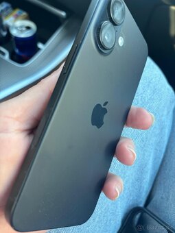 Predám Iphone 16 black 128GB - 3