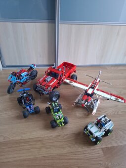 LEGO TECHNIC sety - Predám jednotlivo + návody + extra diely - 3