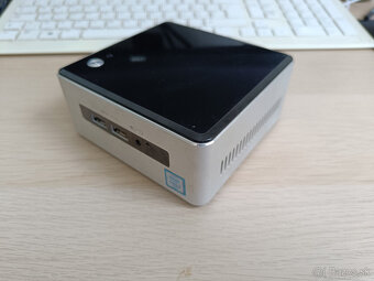 Intel NUC NUC6i5SYH - 3