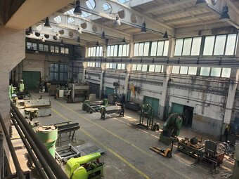 Výrobná hala / Dielňa v areáli Chemolaku - 4424 m2 - 3