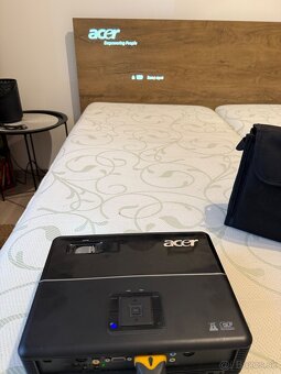 Dataprojektor Acer - 3