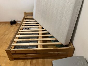 Drevenná posteľ 140cm - 3