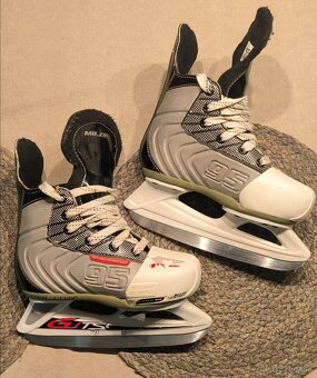 Korčule na ľad chlapčenské - 3