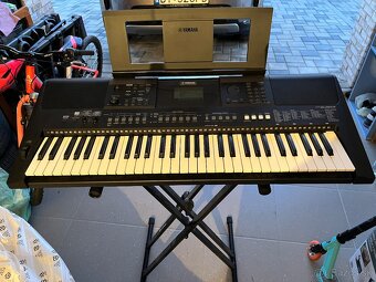 Keybird Yamaha PSR 463 - 3