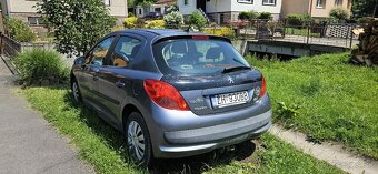 Peugeot 207 - 3